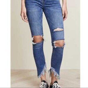 Blank NYC The Stanton Capri Jeans Blue Fray Hem Destroyed Wash 28